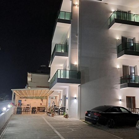 Hotel Vathi Ksamil Bagian luar foto
