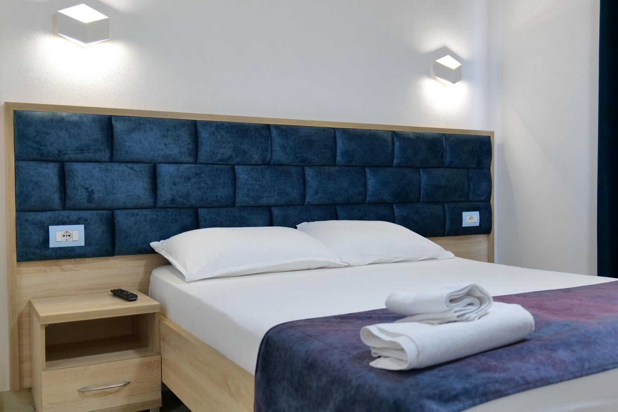 Hotel Vathi Ksamil Bagian luar foto