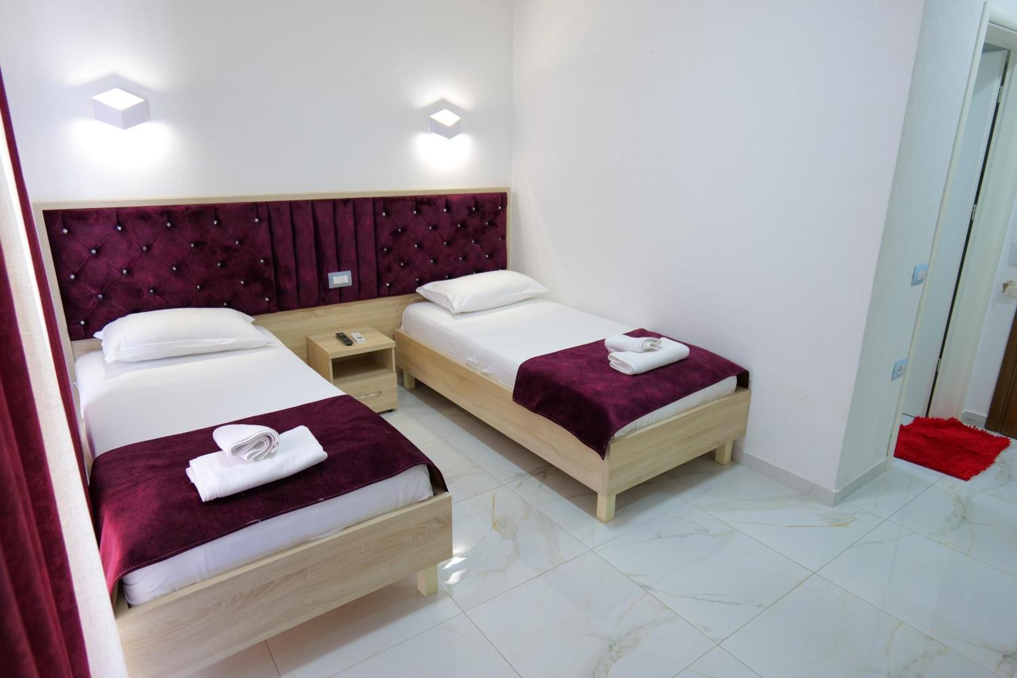 Hotel Vathi Ksamil Bagian luar foto