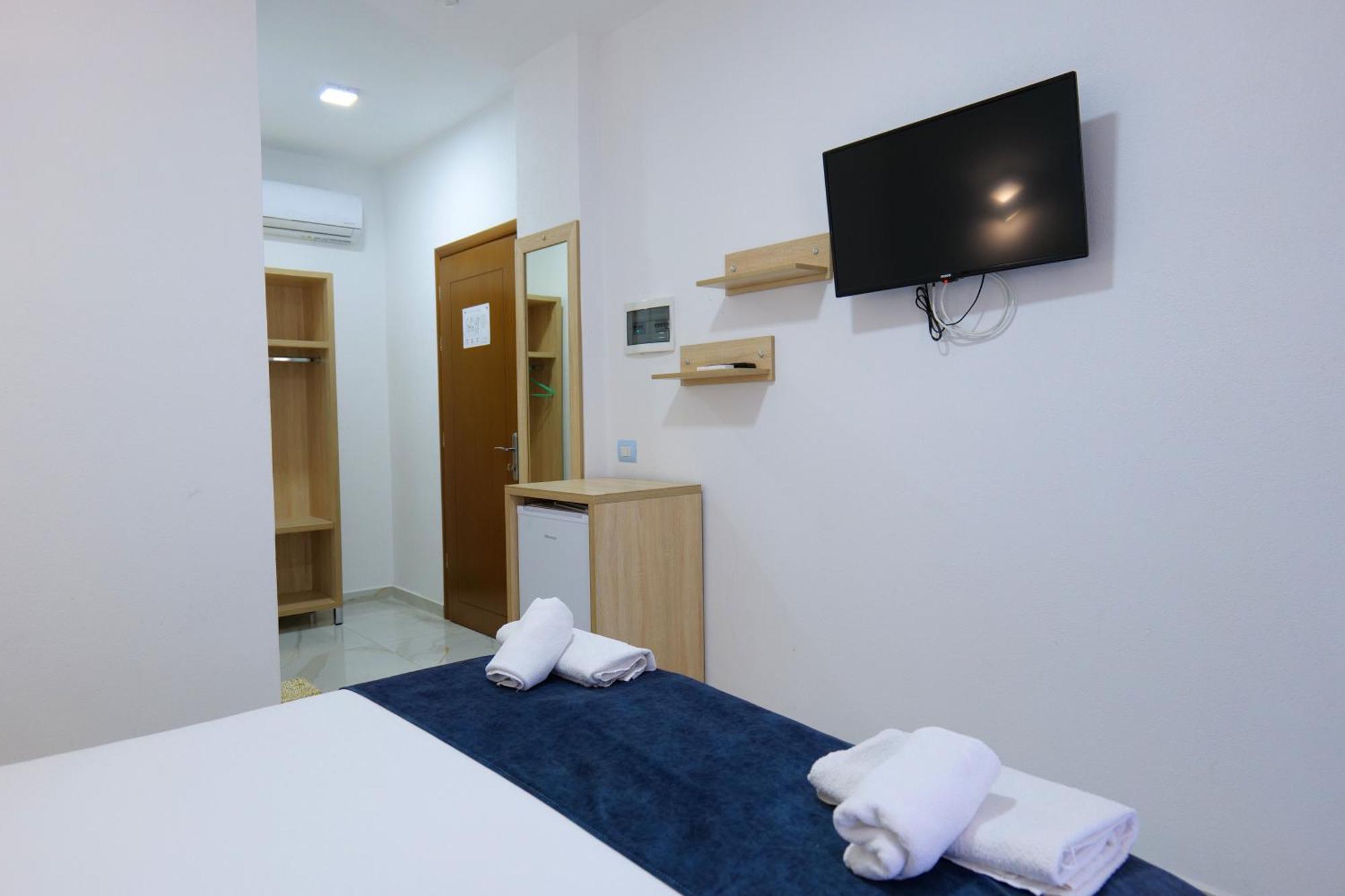 Hotel Vathi Ksamil Bagian luar foto