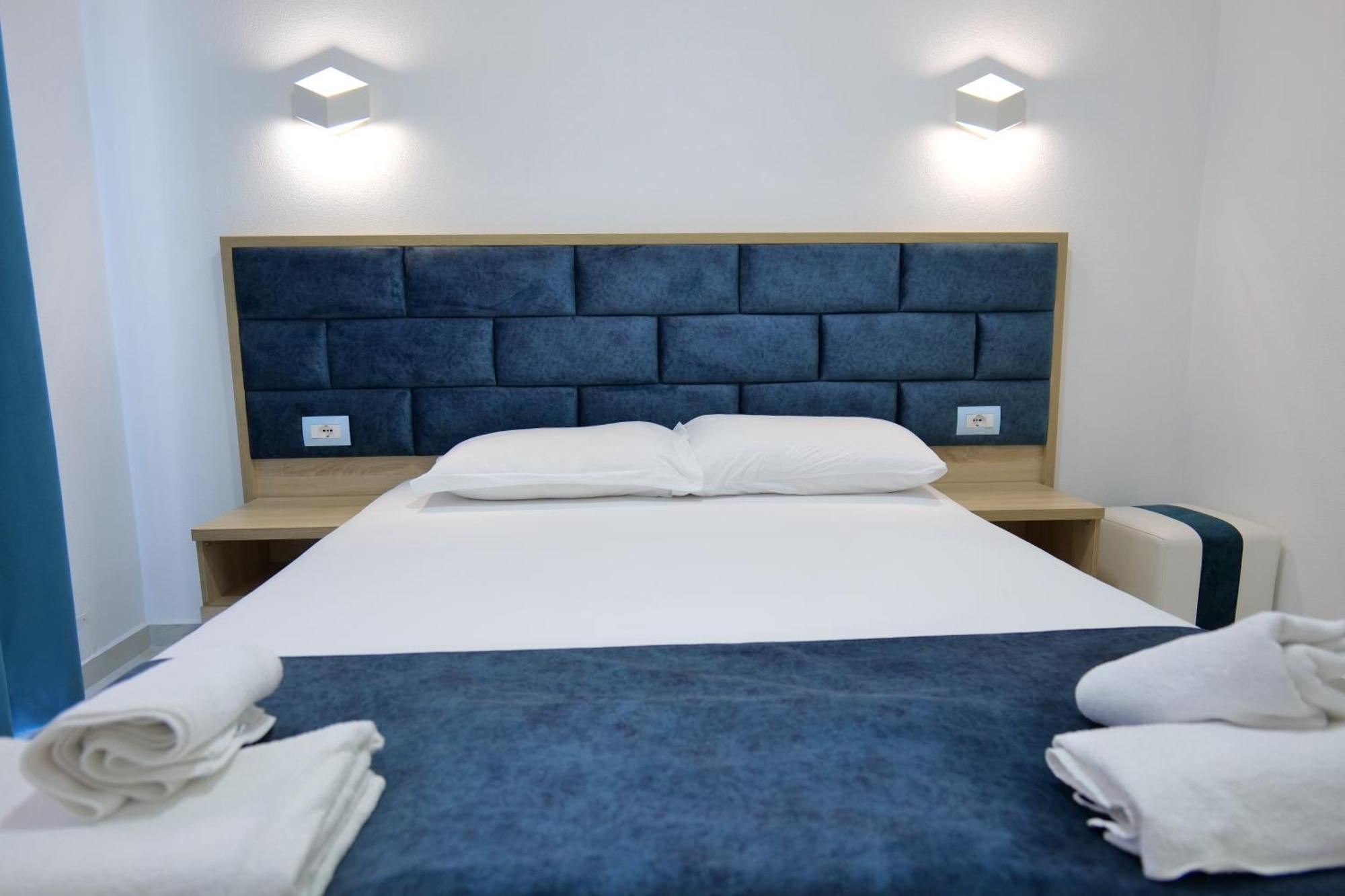 Hotel Vathi Ksamil Bagian luar foto
