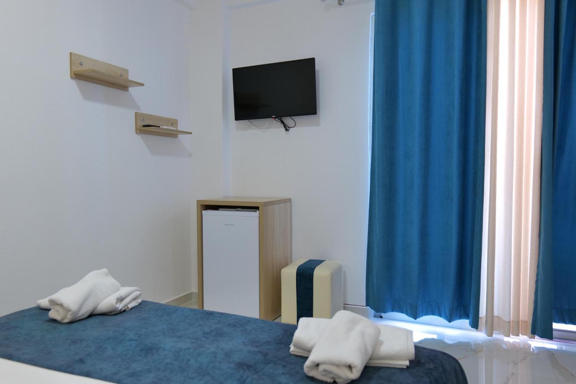 Hotel Vathi Ksamil Bagian luar foto