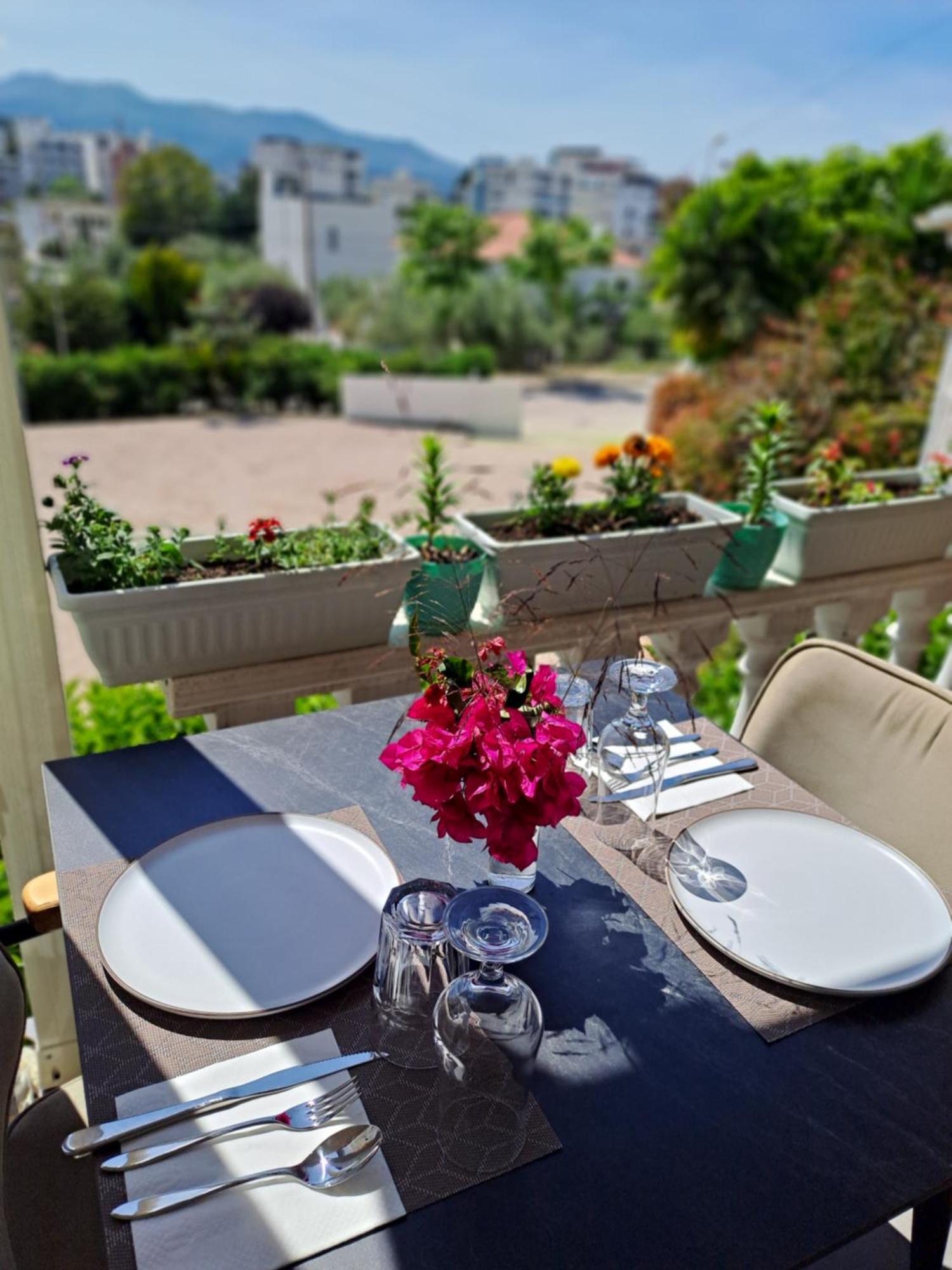 Hotel Vathi Ksamil Bagian luar foto