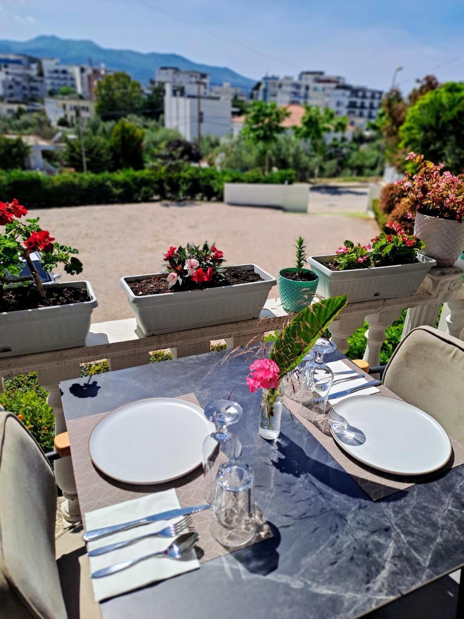 Hotel Vathi Ksamil Bagian luar foto