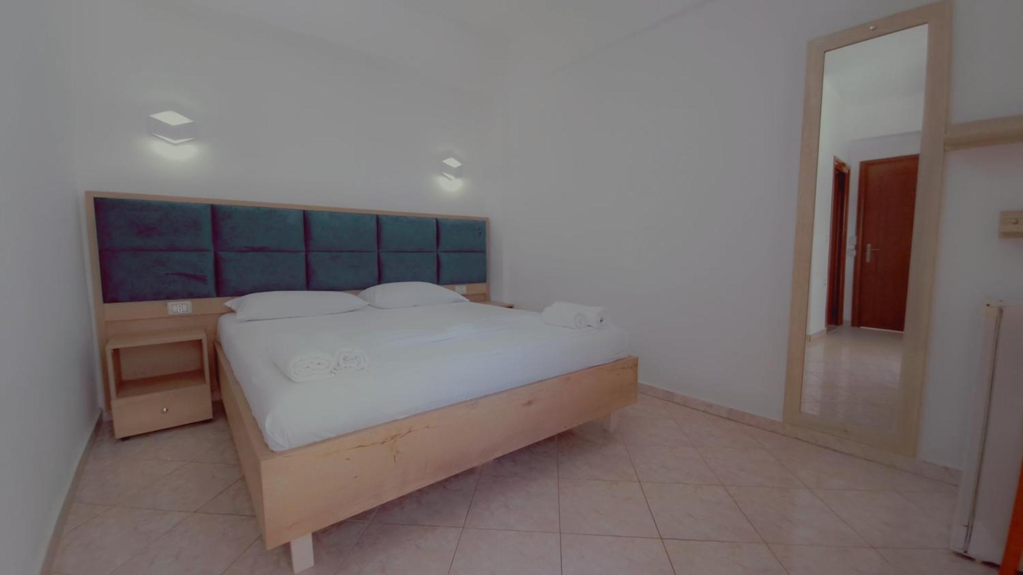 Hotel Vathi Ksamil Bagian luar foto