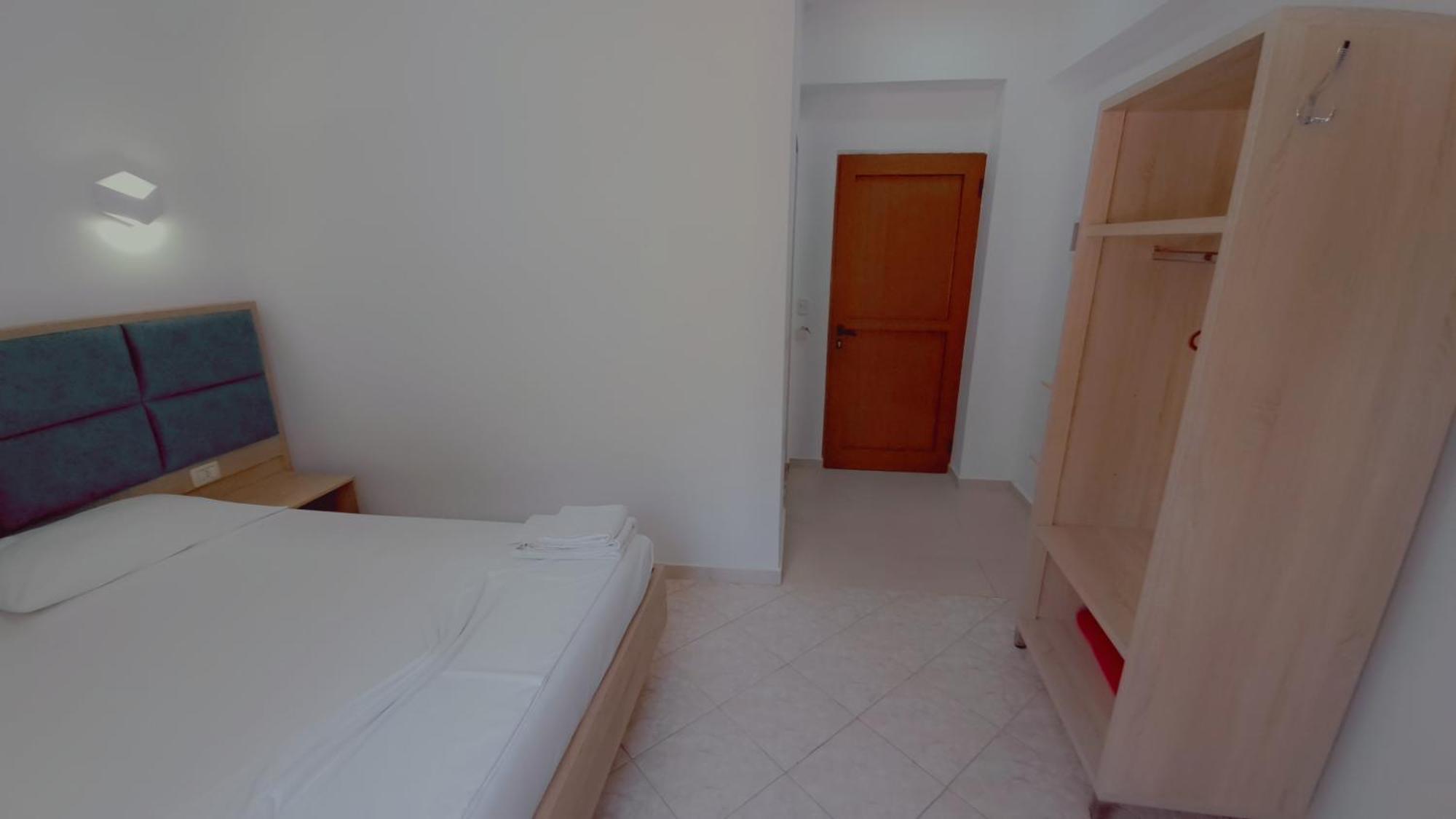 Hotel Vathi Ksamil Bagian luar foto