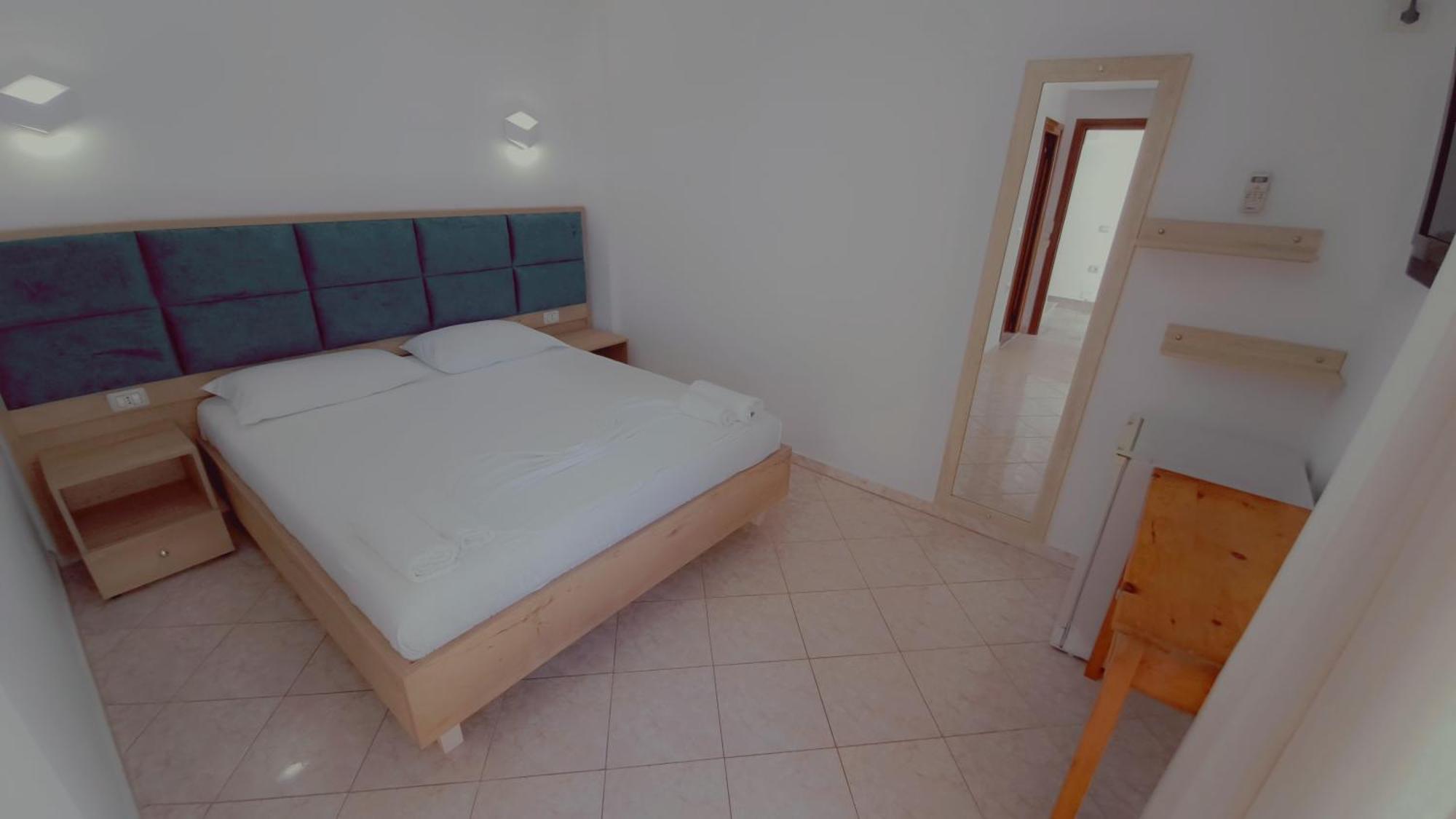Hotel Vathi Ksamil Bagian luar foto