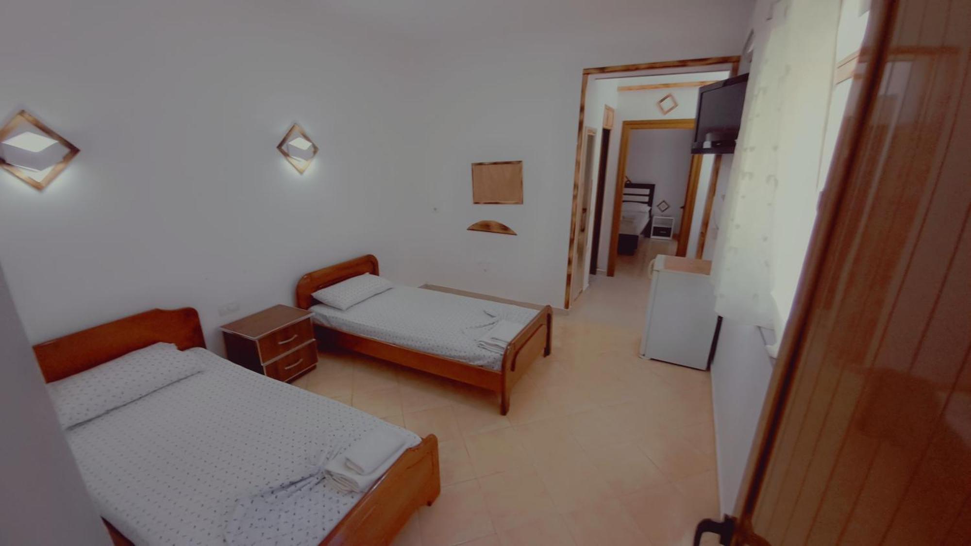 Hotel Vathi Ksamil Bagian luar foto